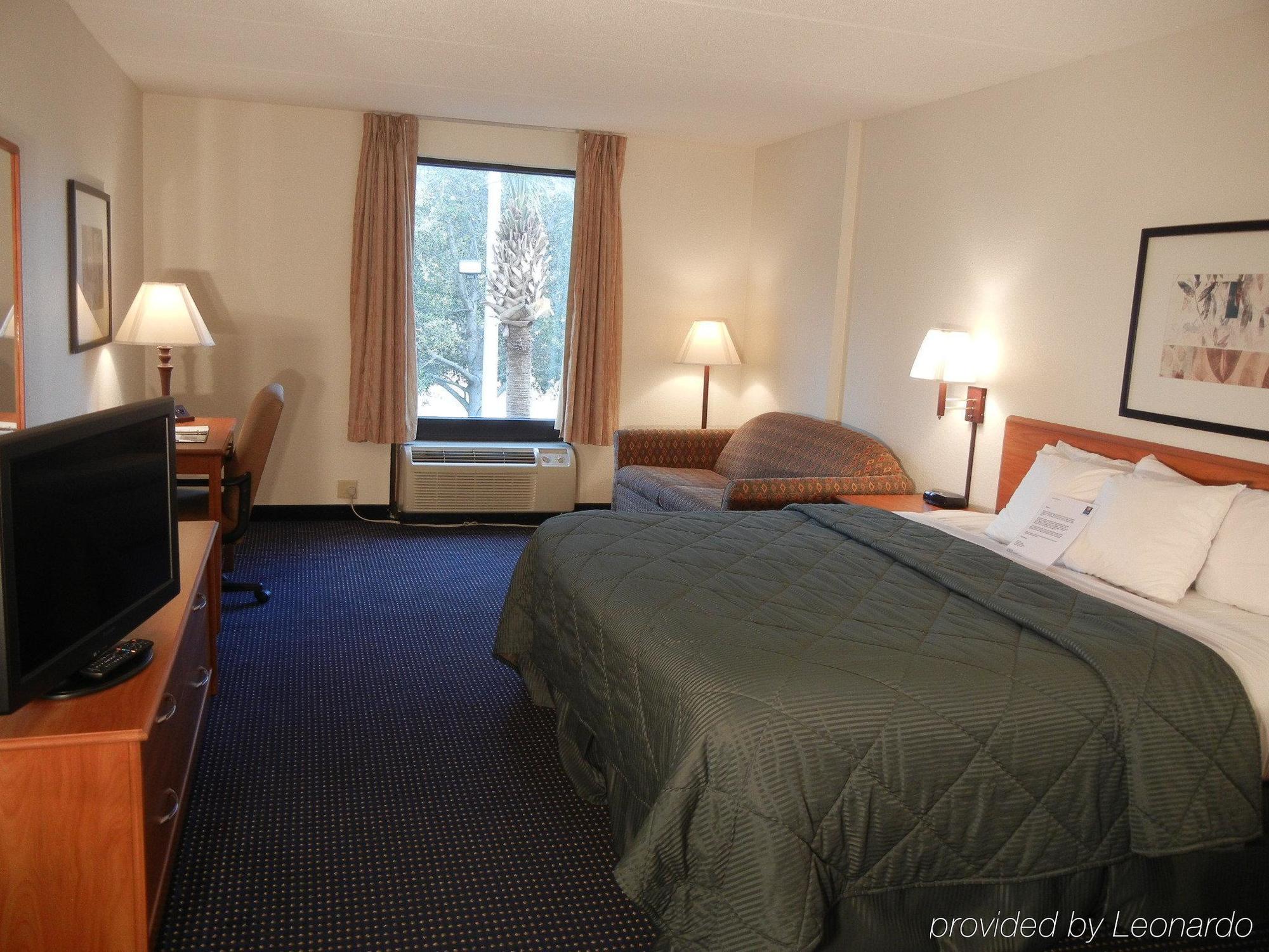 Comfort Inn University Gainesville Room photo