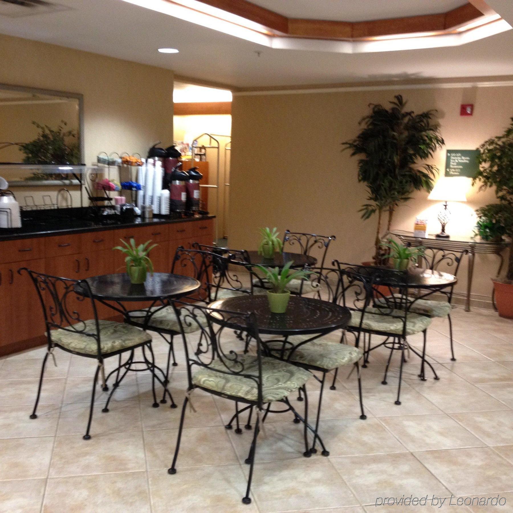 Comfort Inn University Gainesville Restaurant photo
